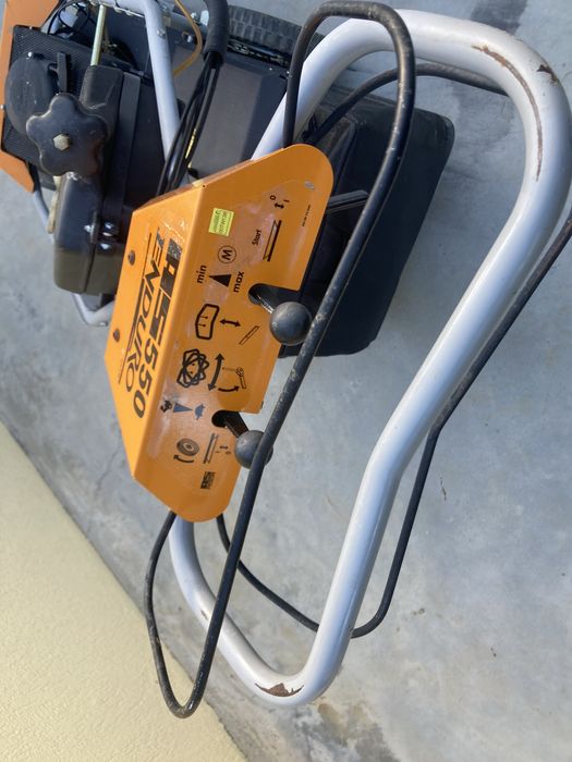 Masina de tuns iarba profesionala AS Motor