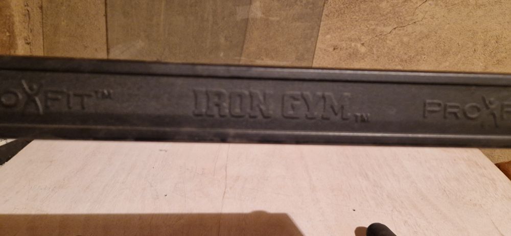 Турник в дверной проем IRON GYM