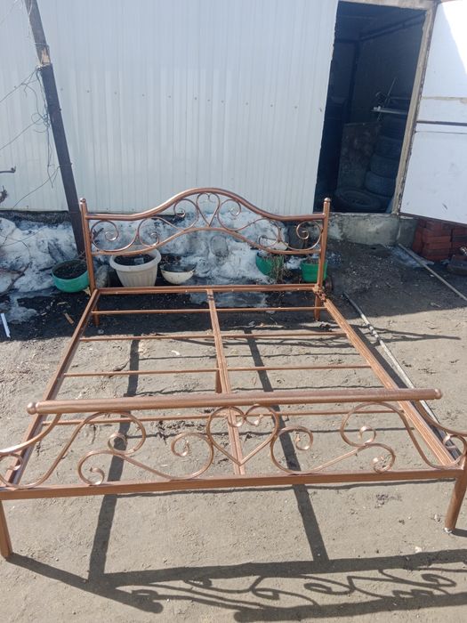 Продам кравать , новая , ручной работы, за 65 000.