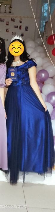 Продам выпускное платье,одела 1 раз