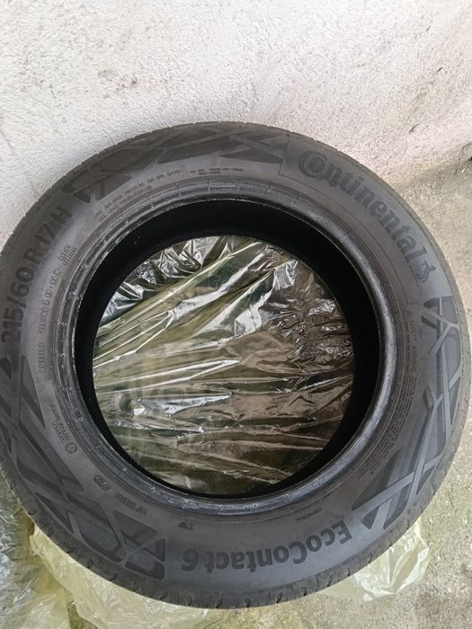 De vânzare anvelope de vara Continental 215/60 R17