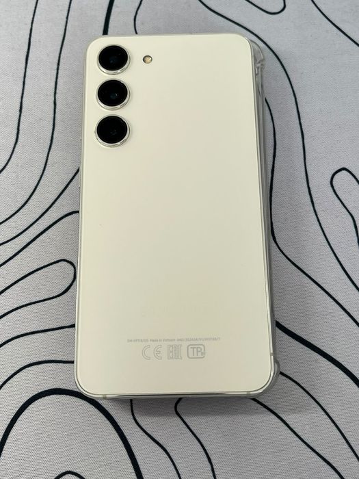 Samsung S23 8/128