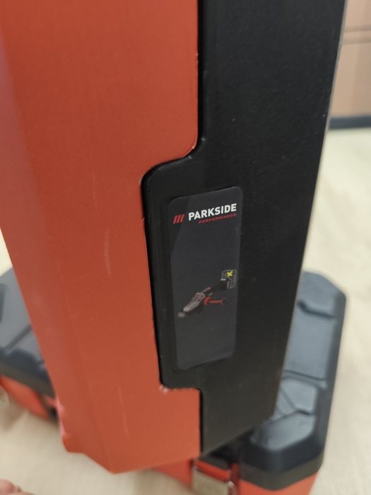 нови куфари Parksaid