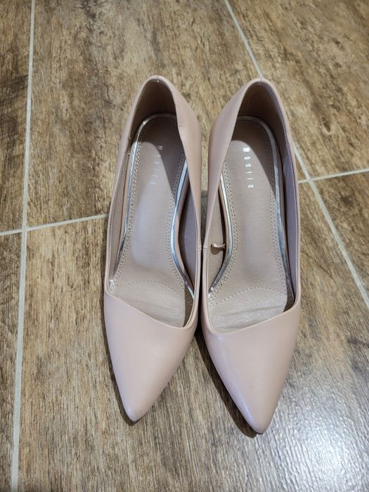 Дамски обувки на ток