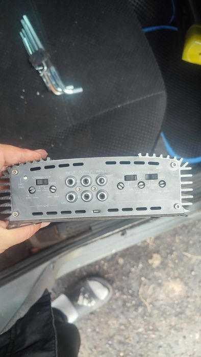 Продам усилитель амп 4.100