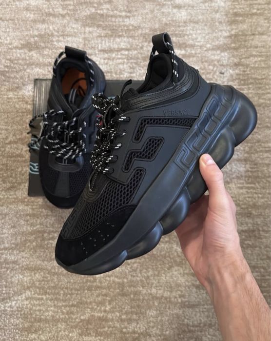 Versace chain reaction