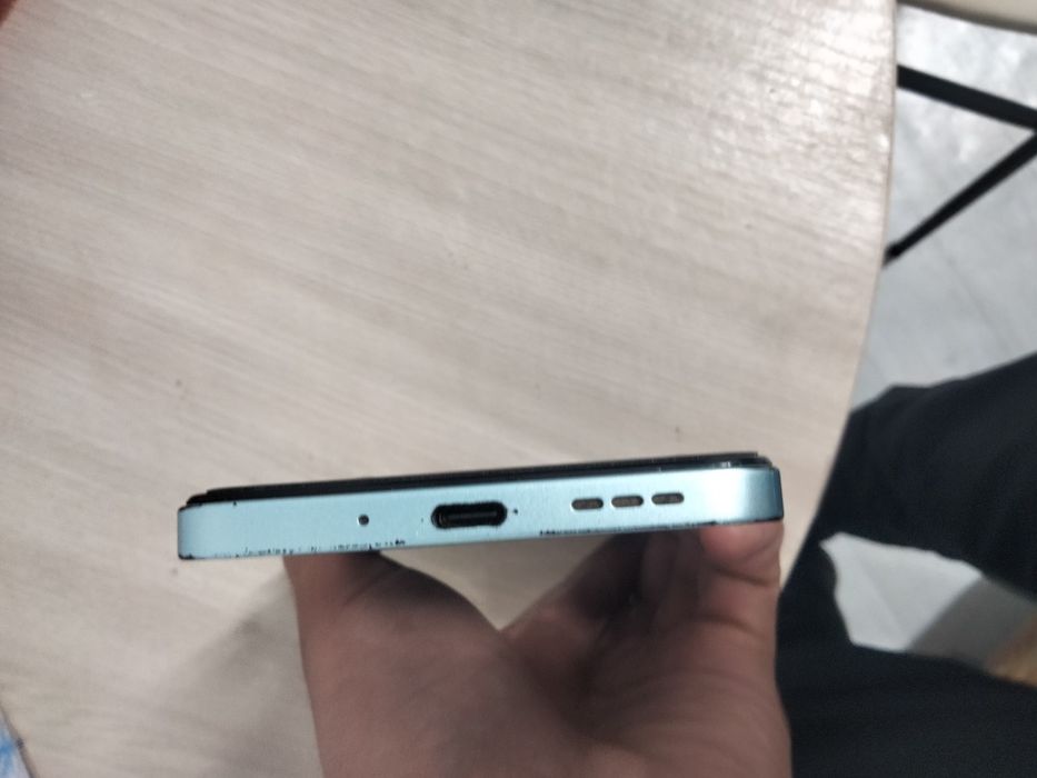 Телефон сатылады