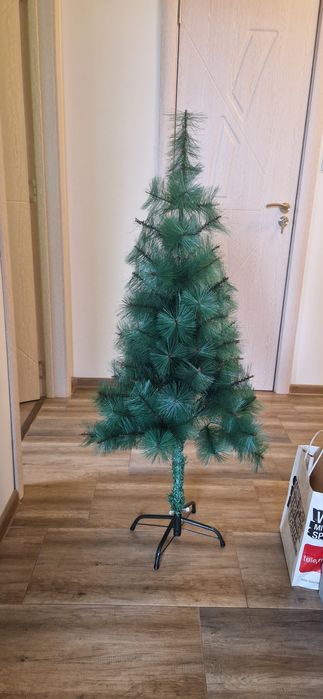 Изкуствена елха 1,2м. Предавам само лично за гр. Стара Загора