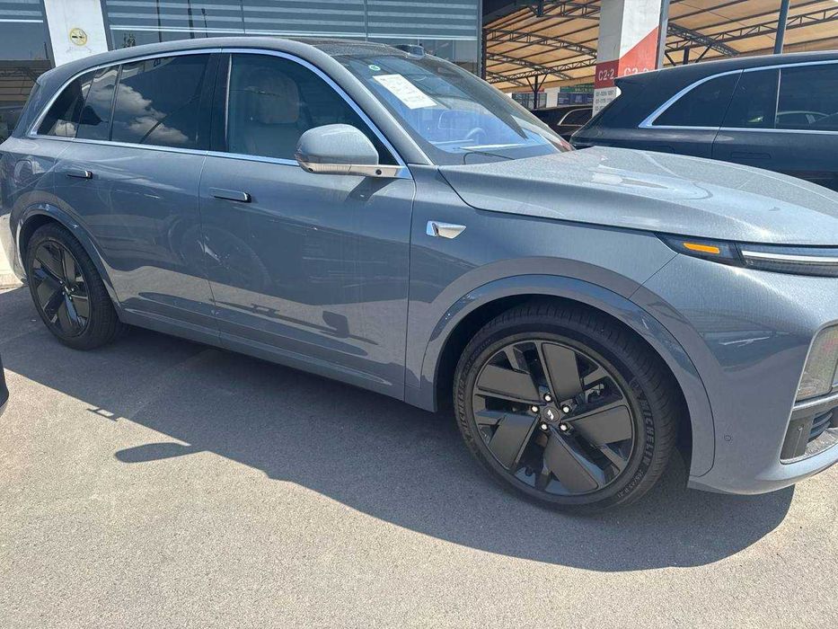 li 7 ultra Ресталинг без пробега новая 2025 Нарда грей цвет