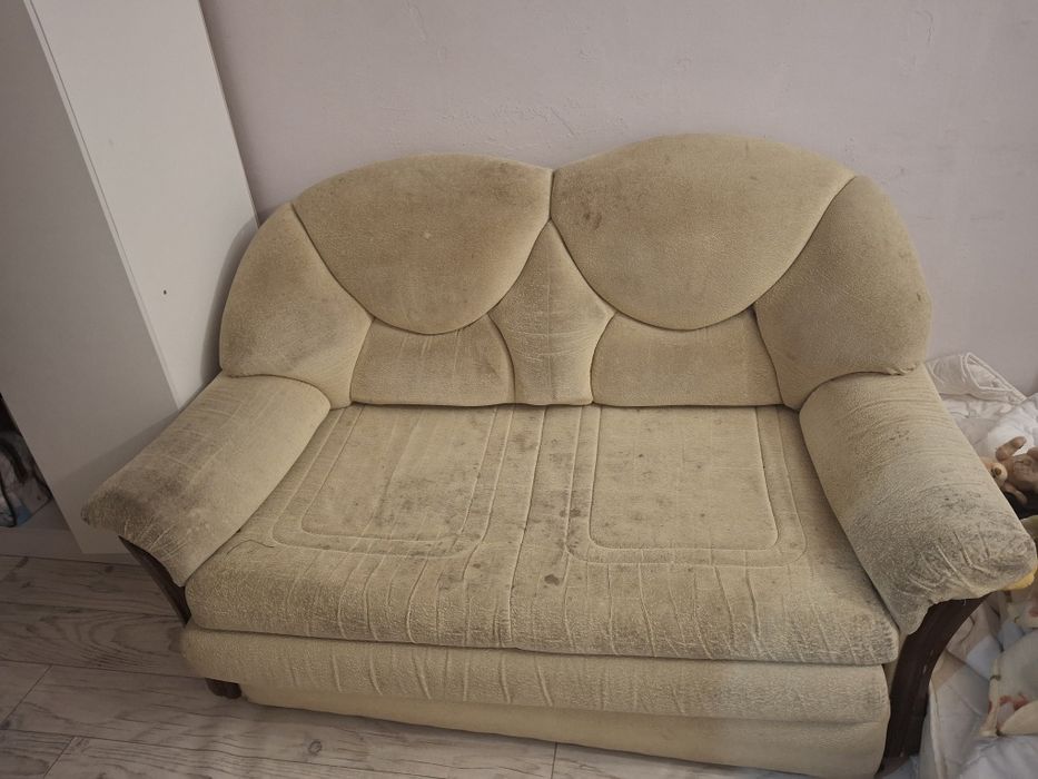 Диван в хорошем состоянии
