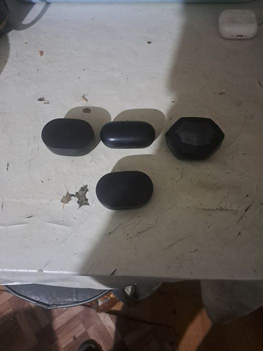 Продам без проводные наушки