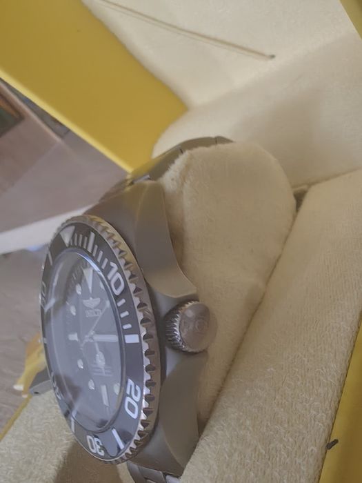 Титаниева Invicta 0460 с механизъм  NH35A на Seiko