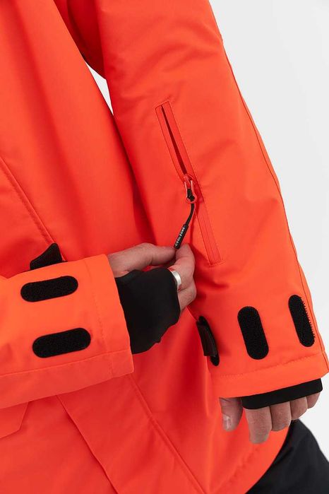 Скидка 10% Фирменная куртка BAUHAUS от бренда COOL ZONE