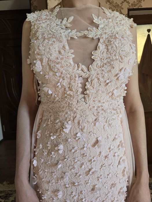 Вечерное платье сотилади