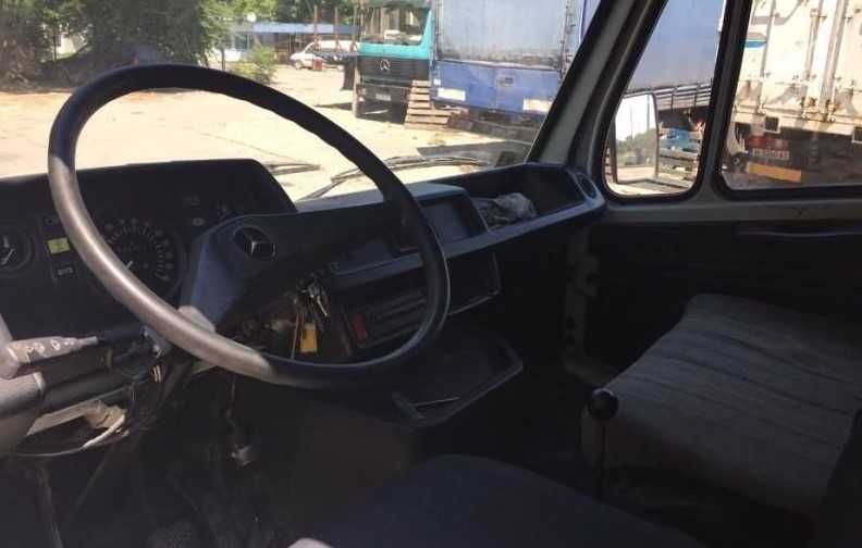 Mercedes-Benz 207 D Товаропътнически