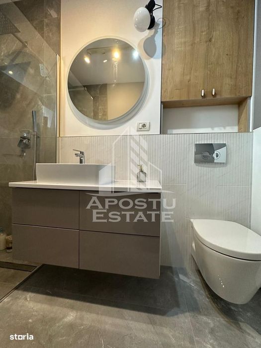 Apartament de vanzare cu 2 camere, Bucatarie inchisa, zona Soarelui