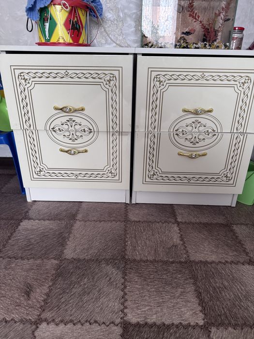 Продам спальный гарнитур