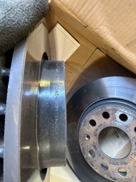 Discuri de frana fata Golf VI TRW
