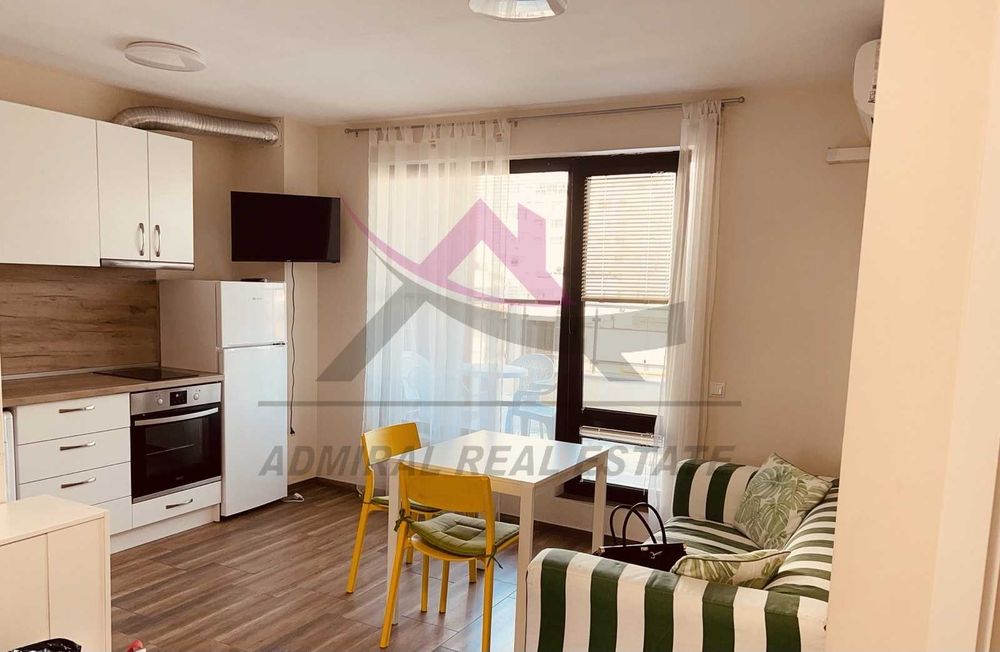 Дава се под наем Двустаен апартамент в Варна, Левски - 70 кв.м за 663 € - Снимка #1