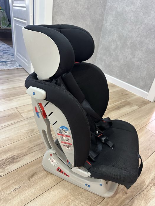 Продам авто кресло детски