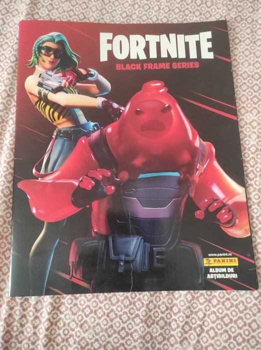 Vând album fornite din anul 2020