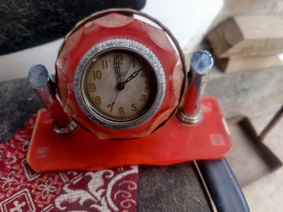 Продам часы советской эпохи
