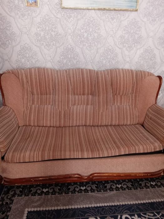 Раскладной диван и даа кресла