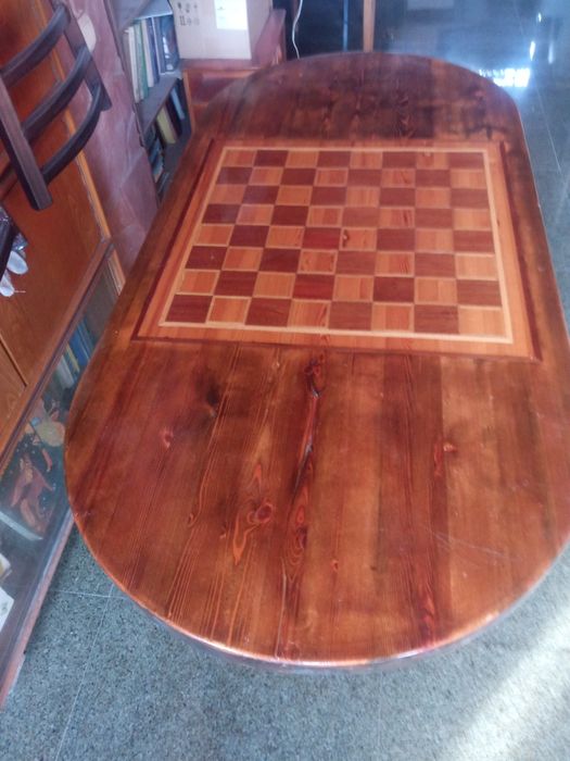 Продам.шахматный.стол.