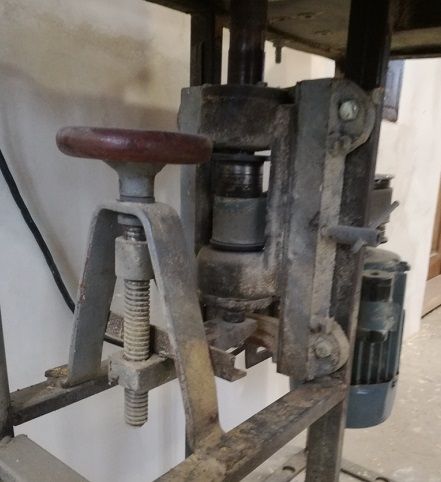 Дърводелска фреза + Фрезови глави и ножове монофазна