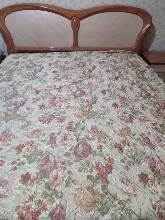 Спальный гарнитур в хорошем состоянии