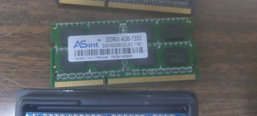 Memori ddr 3  sodimm 4gb