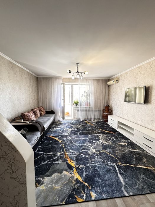 Продам 4 комн квартиру