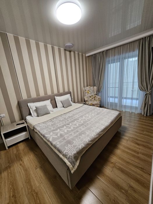 Inchiriez apartament