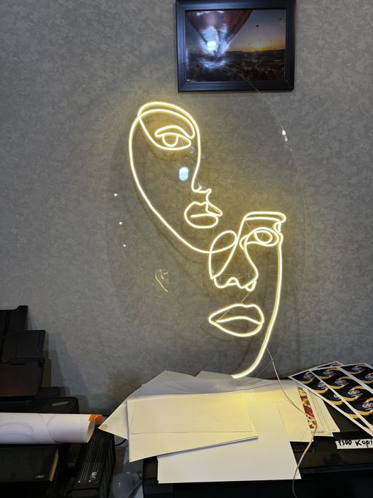 Neon yozuvlar va  reklama/Неон вывески и декорации