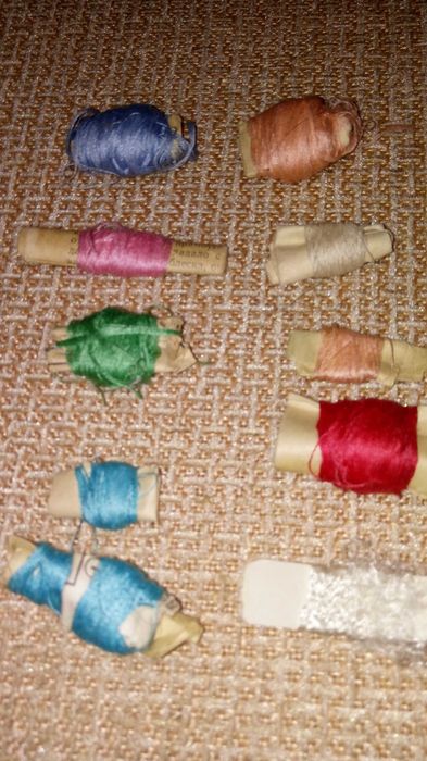 Застежки карабины,нитки для вышивания