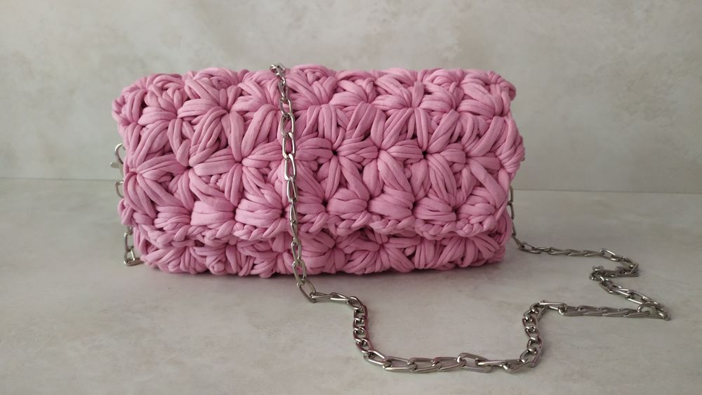 Ръчно плетена дамска чанта