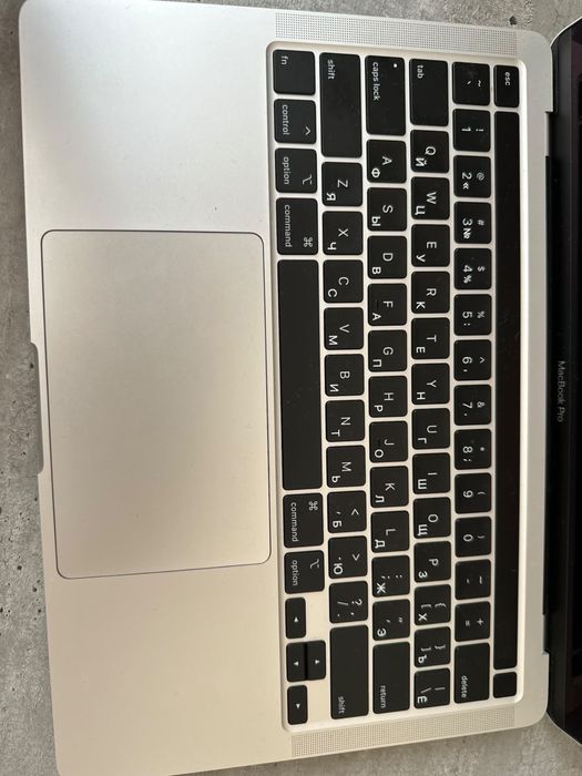 Продам Apple Macbook Pro 13’’ 2020 года