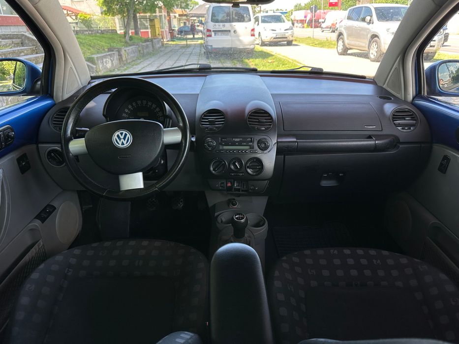 VW Beetle - 1.6 benzina - 102 CP - 178k Km - E4 - AC - Incalzire scaune - Geamuri si oglinzi electrice - Inchidere centralizata - 2002