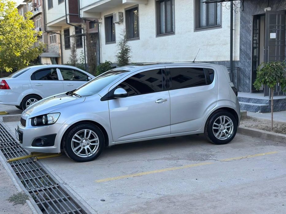 Chevrolet sonic sotiladi
