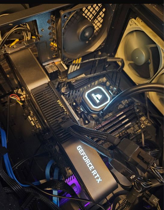 Vand placa video Nvidia Geforce rtx 3080 Fonders Edition