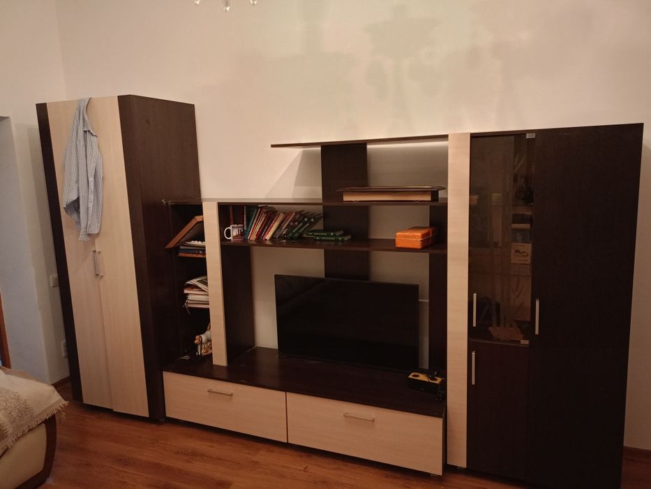 Продается шкаф с полками