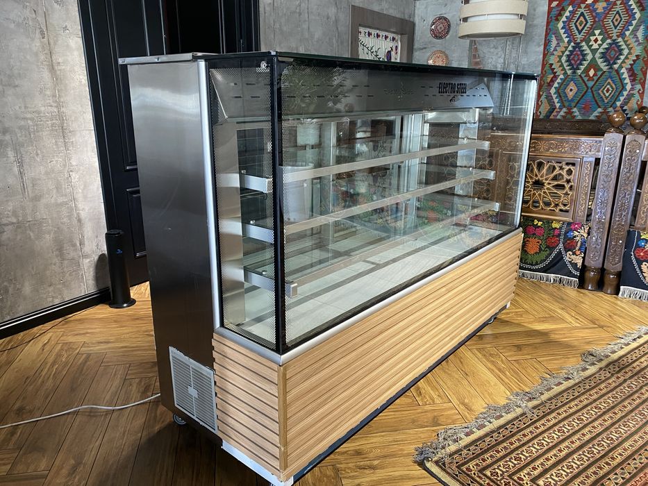 Продается ветринный холодильник Electro steel новый