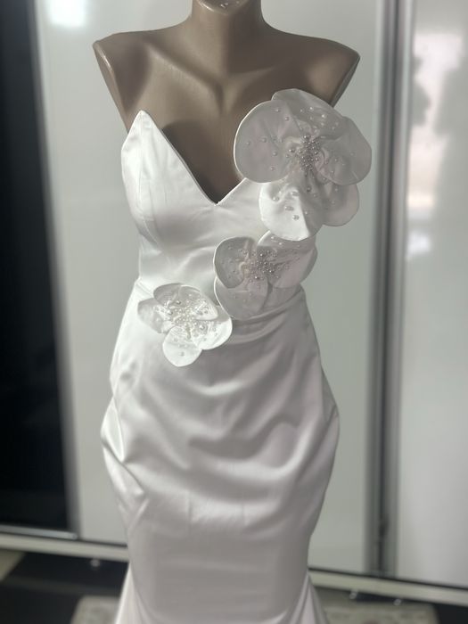 Rochie de mireasa marimea S-M