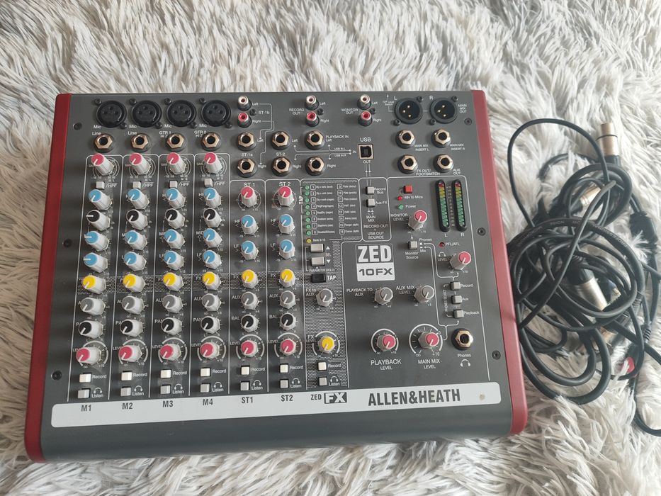 Музыкальный пульт срочно продаю