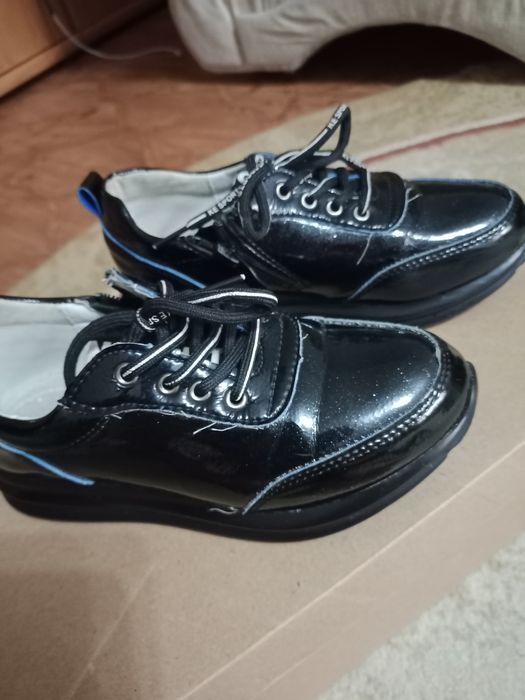 Лакированные  туфельки на девочку