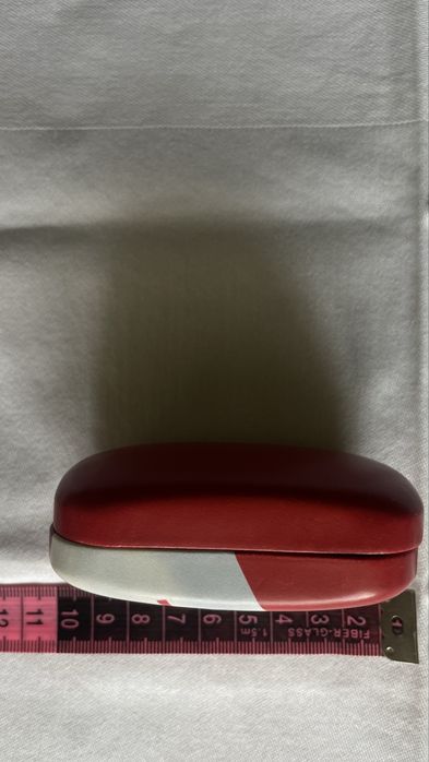 Продам таблеточницу- футляр с зеркальцем