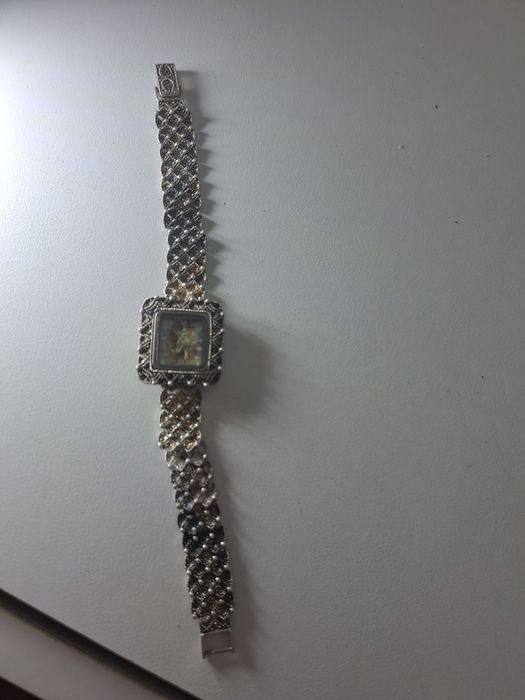 Продам  часы серебро