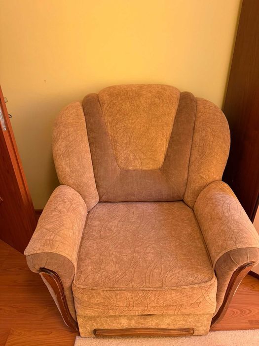 Canapea extensibilă 3 locuri + 2 fotolii extensibile — stare impecabilă - Pret negociabil