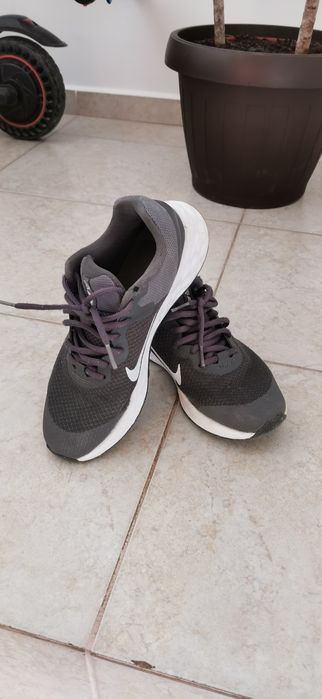 Adidasi nike marimea 36,5