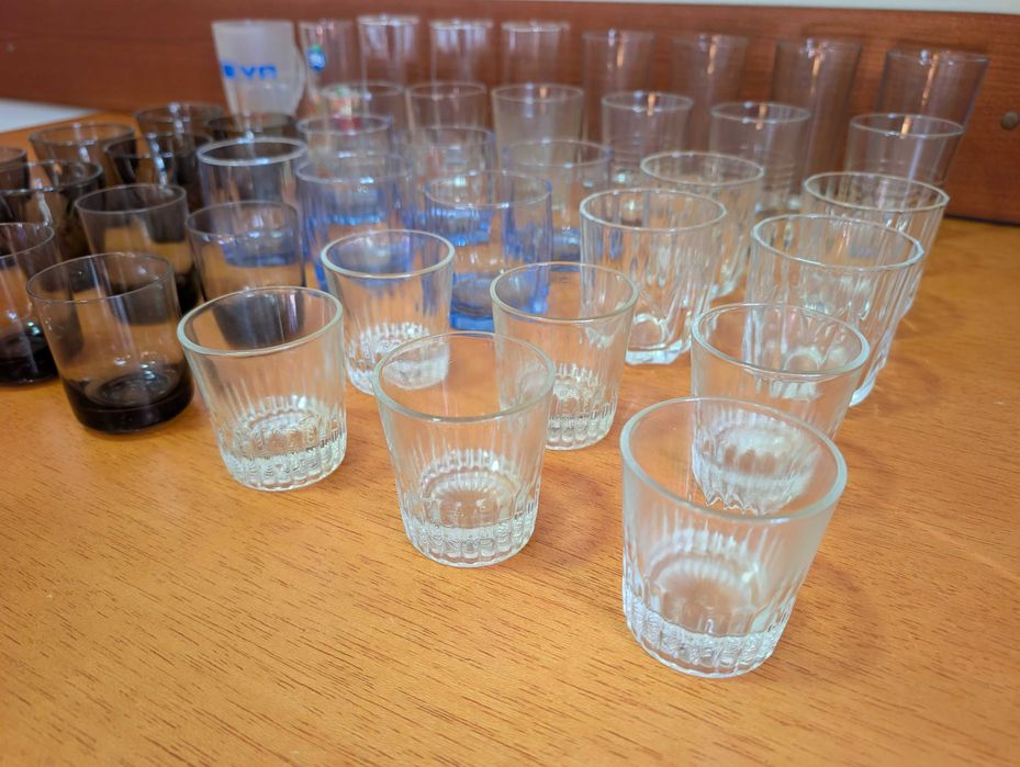 Комплект от 42 чаши за вода и безалкохолно + купичка